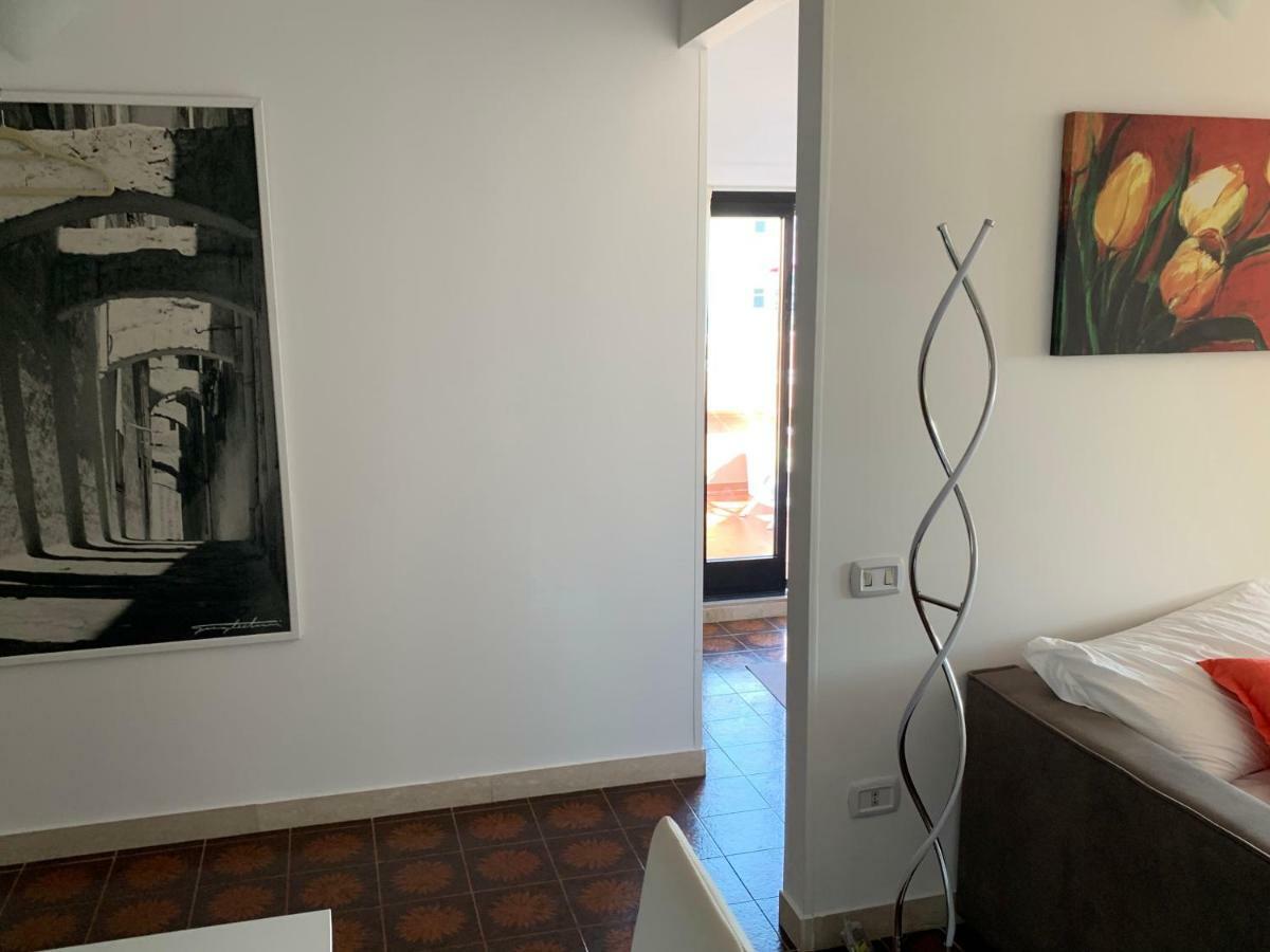 Dany'S House Villa โมโนโปลี ภายนอก รูปภาพ
