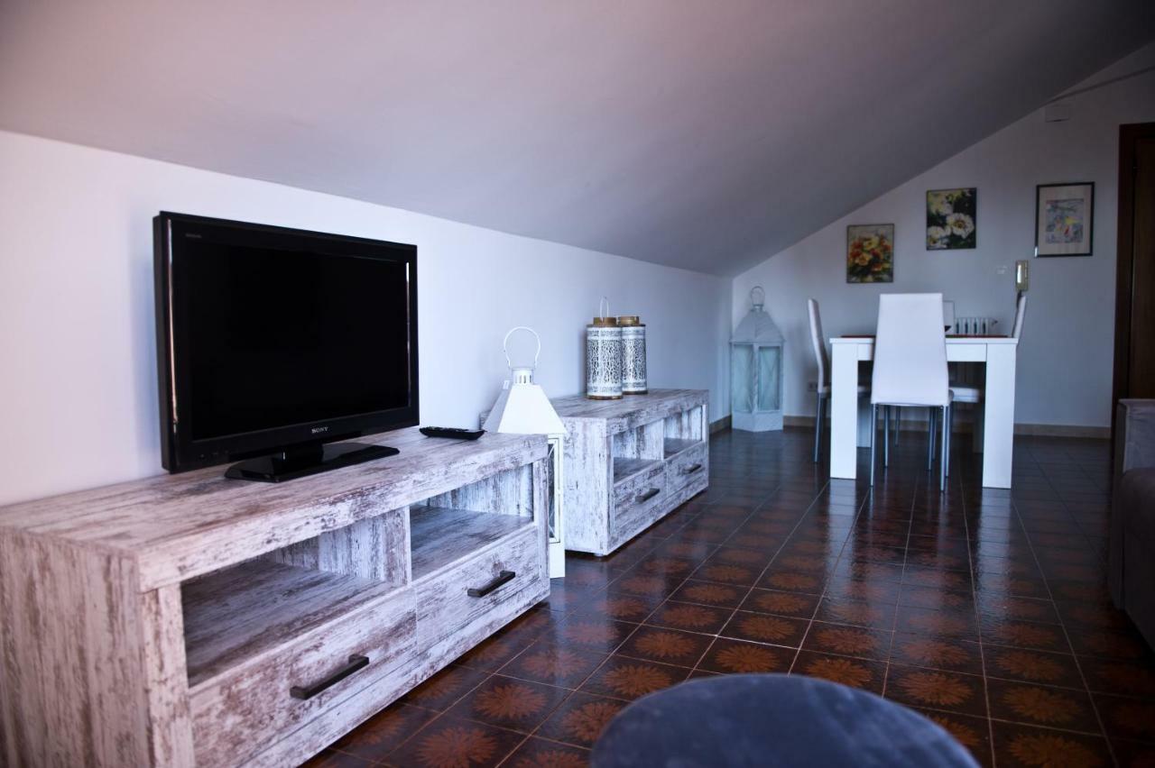 Dany'S House Villa โมโนโปลี ภายนอก รูปภาพ