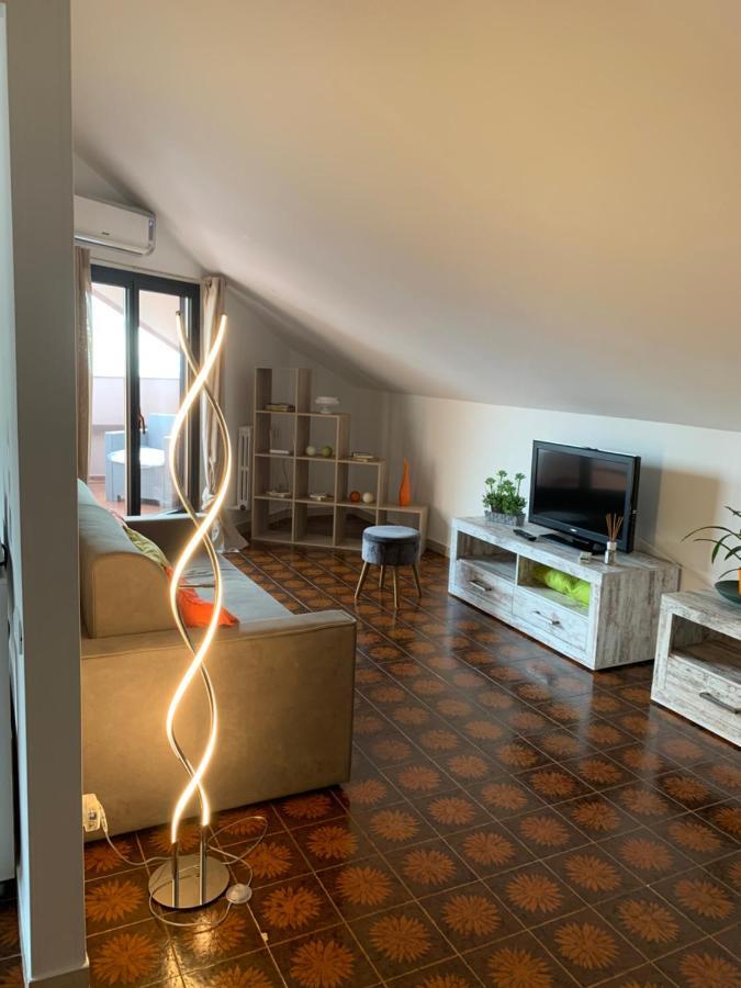 Dany'S House Villa โมโนโปลี ภายนอก รูปภาพ